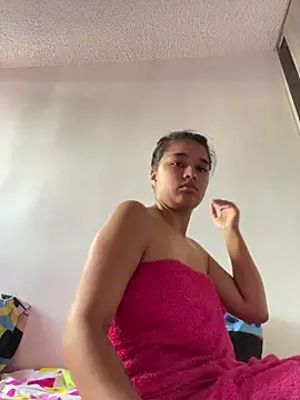 I Samanthaa online show from April 2, 10:18 pm