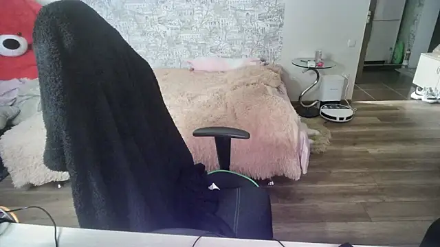 SlankyMic online show from April 1, 1:50 am