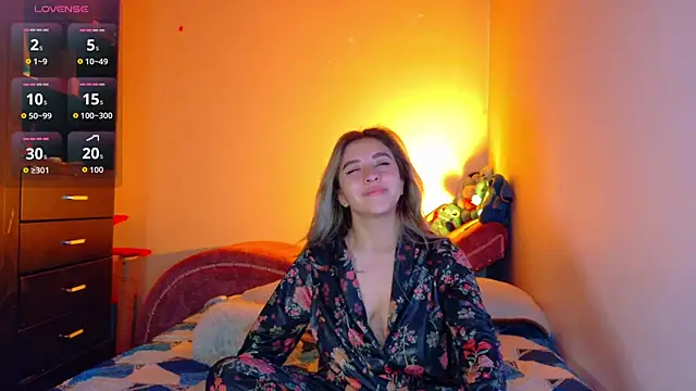saradiazxxx online show from July 25, 10:44 am