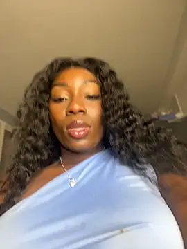 ZarahFerreira online show from May 4, 11:40 pm