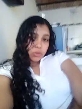 Pretty Angel06 online show from March 2, 10:15 pm