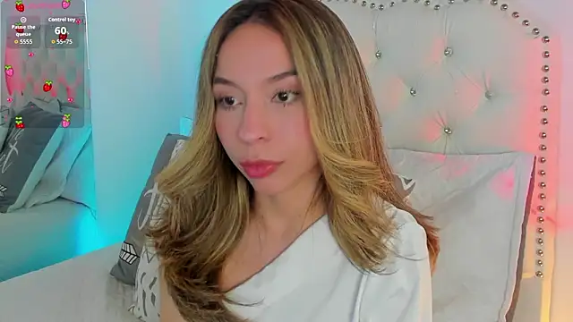 LuuluBerry online show from March 2, 8:48 pm