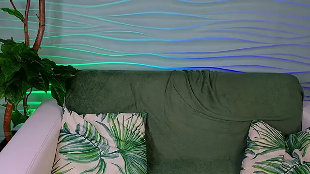 Tiny BunnyX online show from April 13, 8:15 am