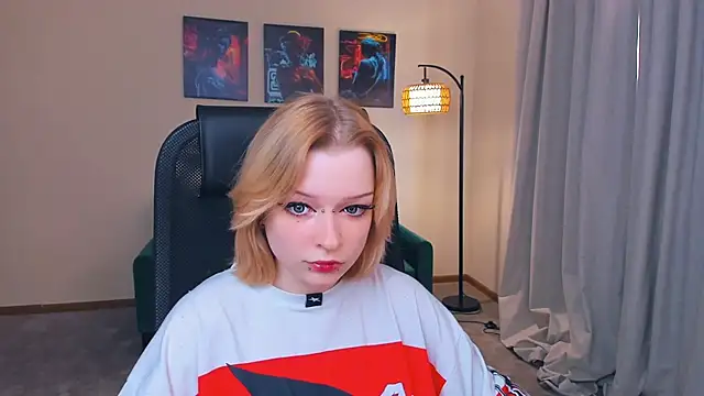 PortiaJefford online show from February 23, 12:15 pm