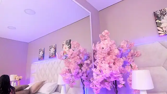 Bianca Monroe  online show from April 16, 9:39 pm