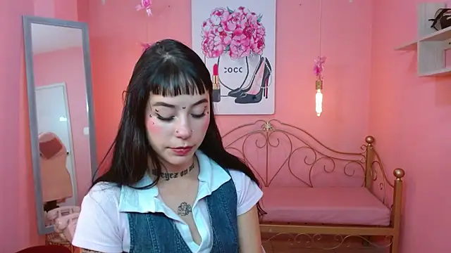 Abbycollins 27 x online show from April 2, 2:31 am