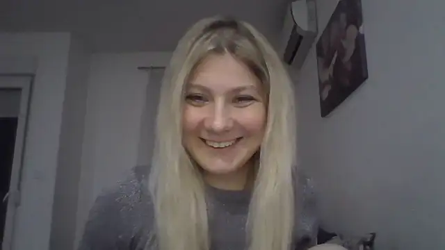 Foxy Bright online show from March 21, 7:19 pm