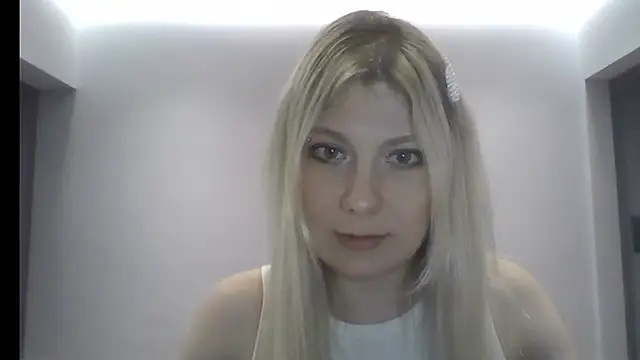 Foxy Bright online show from March 12, 7:38 pm