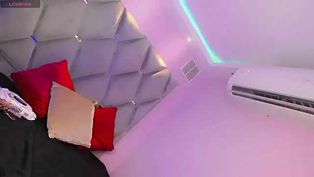 Daniiela Ember online show from March 14, 12:28 pm