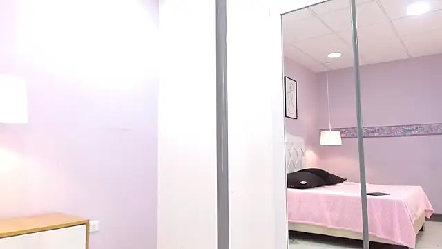 Persefyre online show from March 7, 12:56 pm