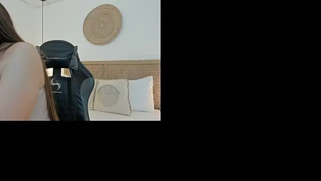 elaia bridge online show from March 16, 12:20 pm