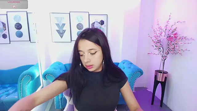 Chloe meoww online show from June 18, 11:59 am