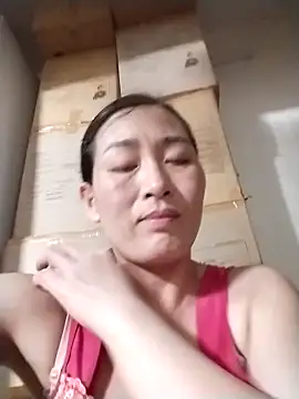 lris-Beauty77 online show from March 30, 3:55 pm