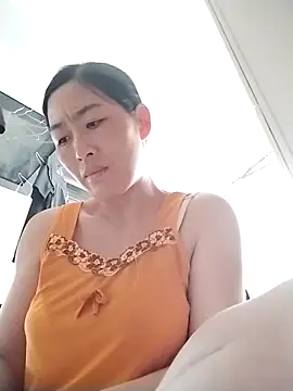 lris-Beauty77 online show from March 3, 9:26 am