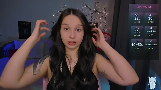 SoftyMooon online show from March 3, 6:03 pm