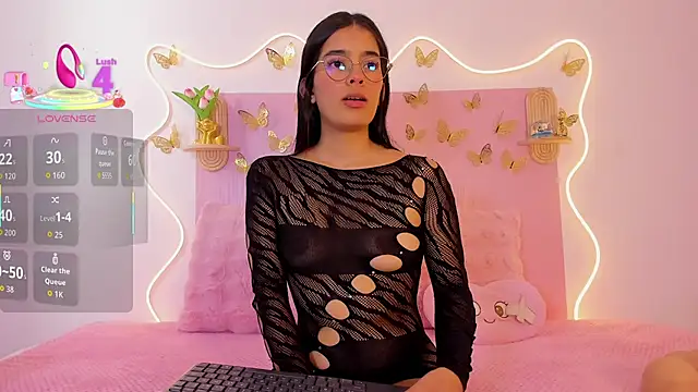 Isaa-queen online show from March 12, 7:05 pm