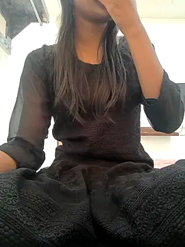 sexy queenn  online show from February 27, 7:41 am