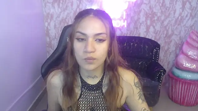 Andrea ch01 online show from March 4, 8:15 pm