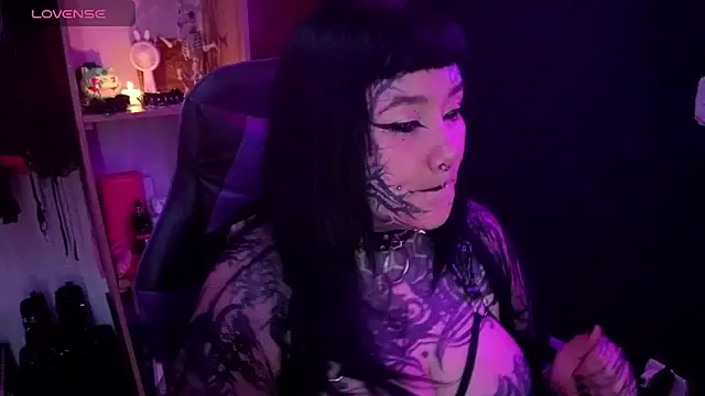 aradia 66 online show from May 14, 3:45 am