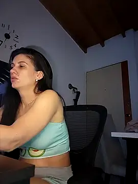 sashaaqueen online show from March 27, 5:31 am