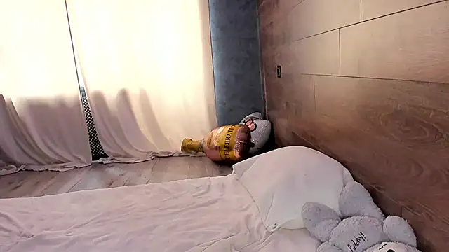 AmmyLuu online show from March 19, 12:31 pm