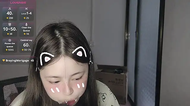 F-Yihao online show from March 26, 9:33 am