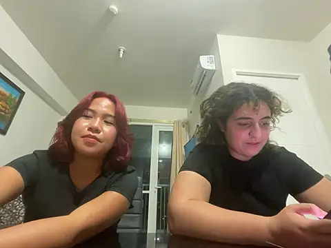 yassiestar online show from March 19, 4:22 pm