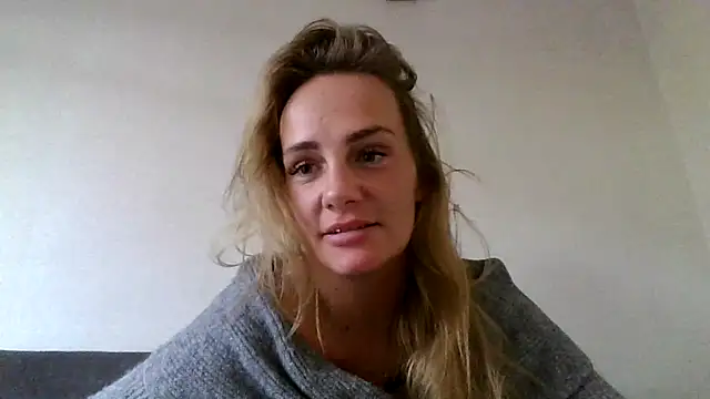 Lisanne30 online show from February 25, 2:48 pm