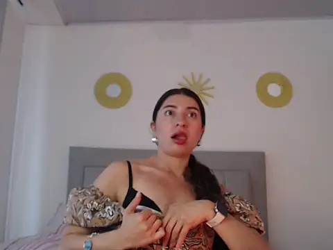 Julietaamado online show from April 20, 5:27 pm