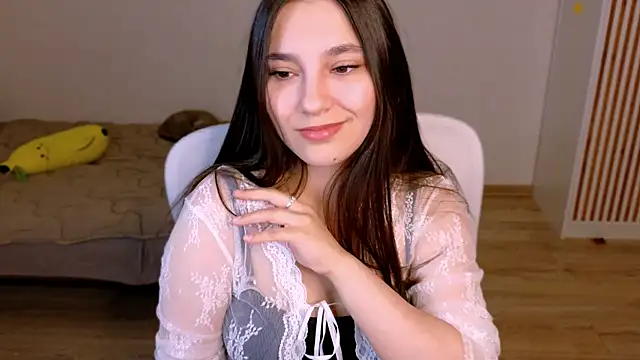 Ari Grend online show from March 31, 8:42 pm