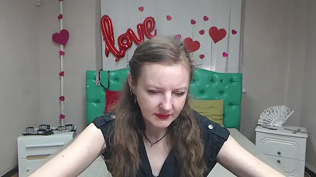 MeganPirs online show from April 6, 5:08 am