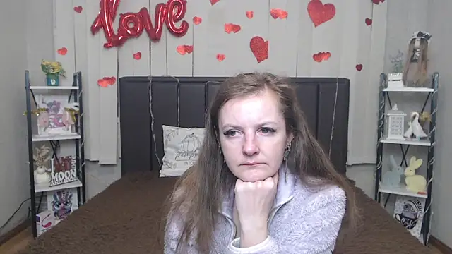 MeganPirs online show from April 23, 5:15 pm