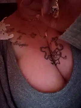ludderlotta online show from April 30, 8:57 pm