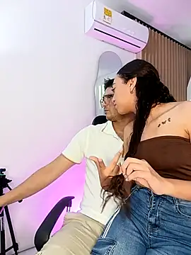 ritzabeth daniel online show from March 27, 2:46 am