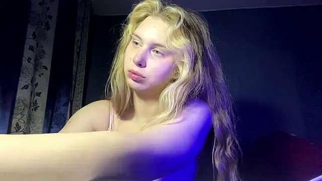 ShariLappas online show from April 18, 7:58 pm