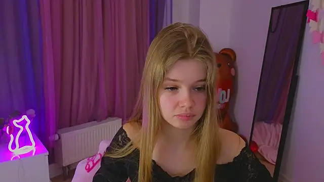 belrinaa online show from March 25, 10:01 pm