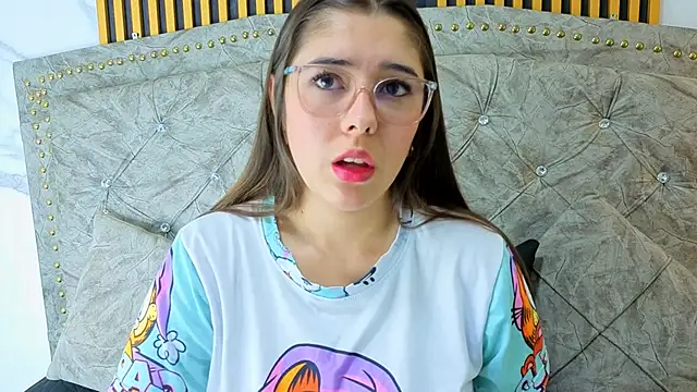 ElisVega online show from March 20, 7:08 pm