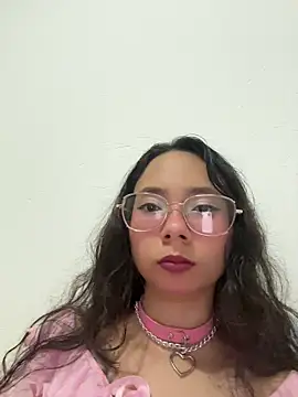 Aliciaa-petite online show from May 29, 3:26 am