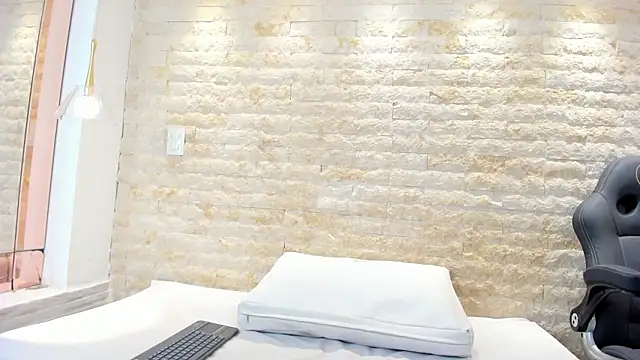 anny scotte online show from March 2, 6:58 pm