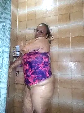 Roxy 77 online show from April 12, 8:11 pm