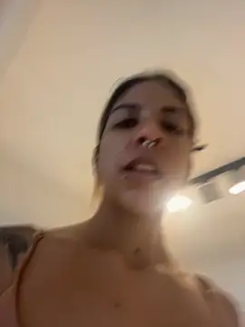 VioletaHills  online show from April 15, 12:49 pm