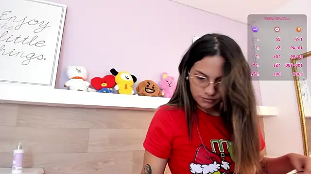EmmaSanchez  online show from April 23, 8:55 pm