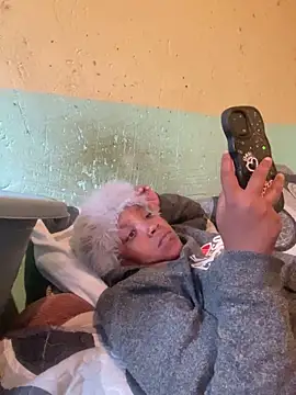friendlybitch22 online show from June 20, 11:14 am
