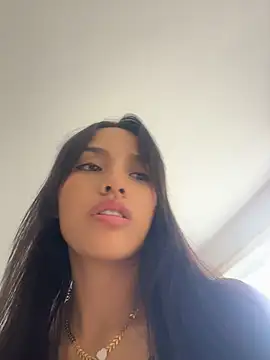 Mia-villalobos online show from June 6, 4:57 pm