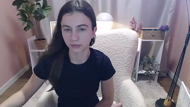 MistyBree online show from March 6, 9:59 am