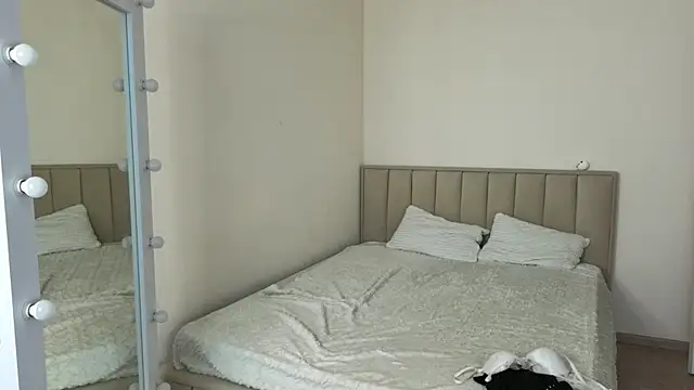 maybe baybbe online show from March 14, 12:39 pm