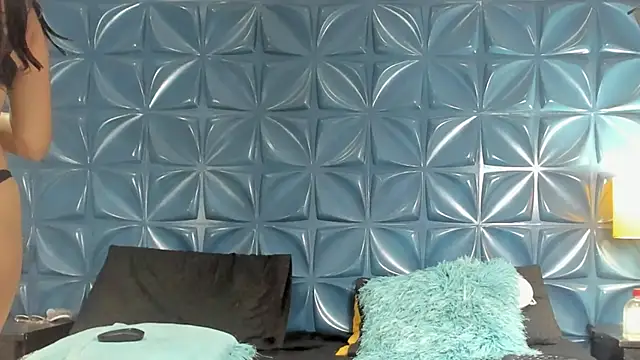 LaurenPaulson online show from March 24, 2:55 pm