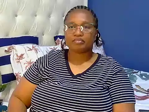 Cuddle Zee online show from May 4, 3:05 pm