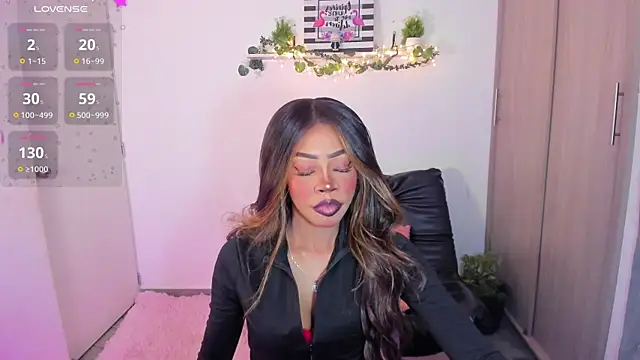 ariabrown23 online show from May 2, 2:15 am