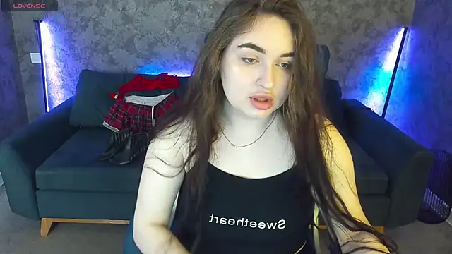 RapunzelAngel online show from April 5, 6:23 am